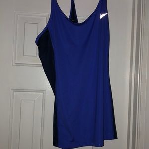 Never worn  Dri-fit Nike running top